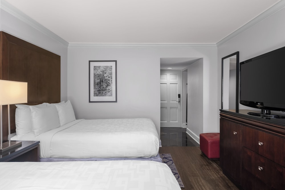 Hotel Le Marais — Hotel rooms in New Orleans, Louisiana