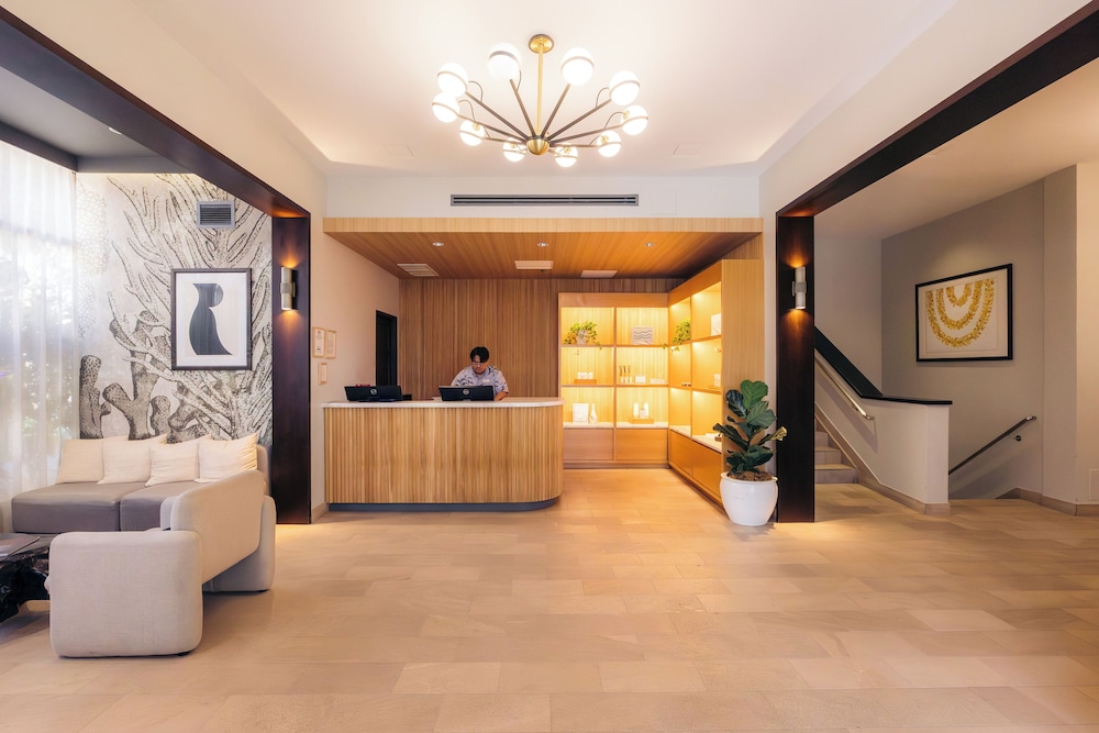 Hotel Renew — Spa in Honolulu, Hawaii