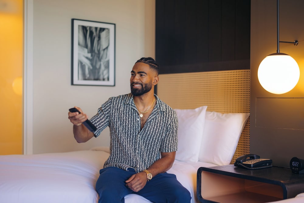 Hotel Renew — Hotel rooms in Honolulu, Hawaii