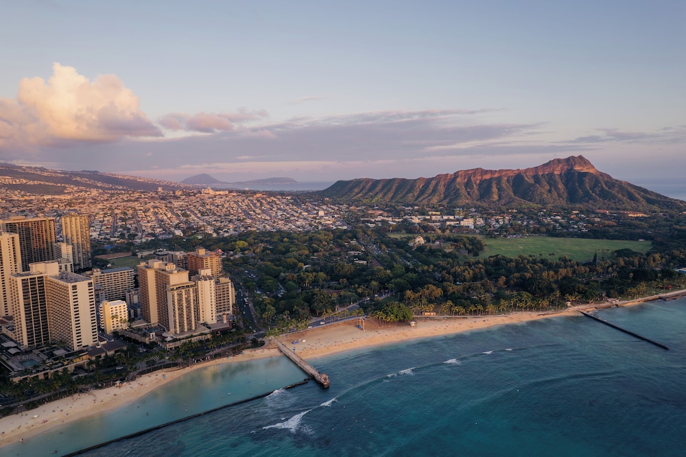 Hotel Renew — Attractions in the area in Honolulu, Hawaii