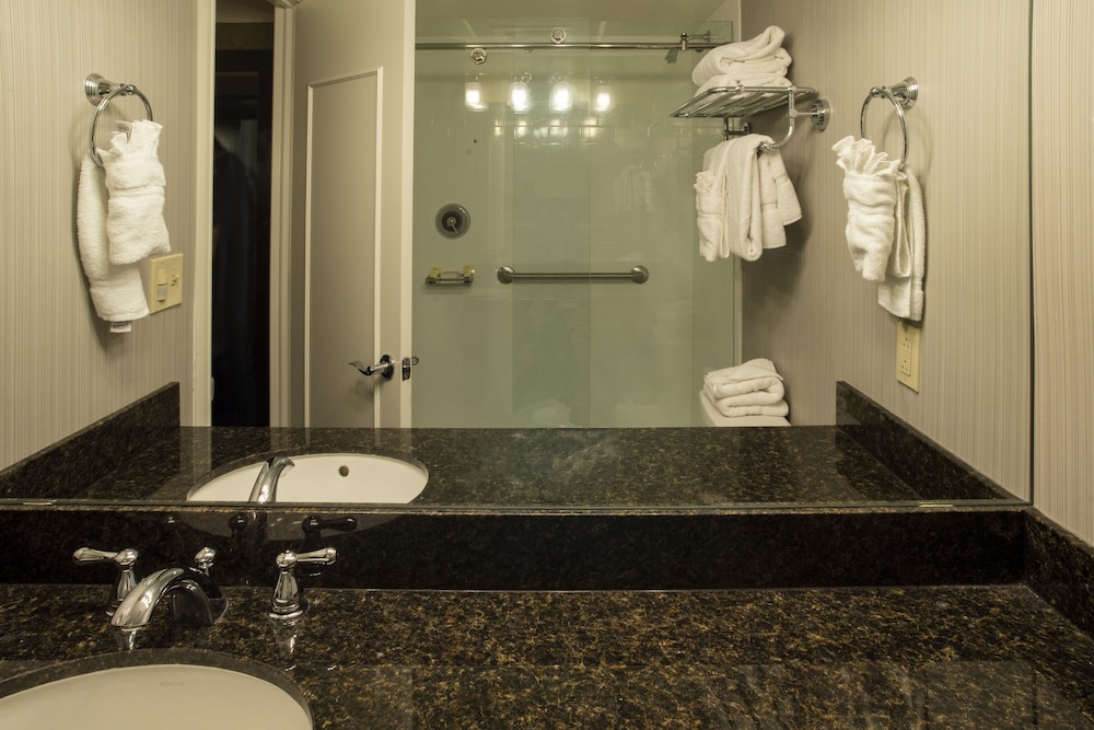Hotel St. Marie — Hotel rooms in New Orleans, Louisiana