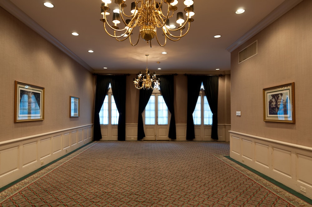 Hotel St. Marie — Hotel rooms in New Orleans, Louisiana