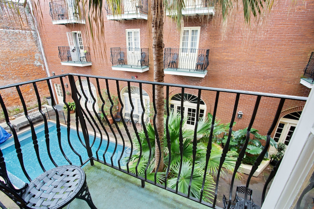 Hotel St. Marie — Hotel building in New Orleans, Louisiana