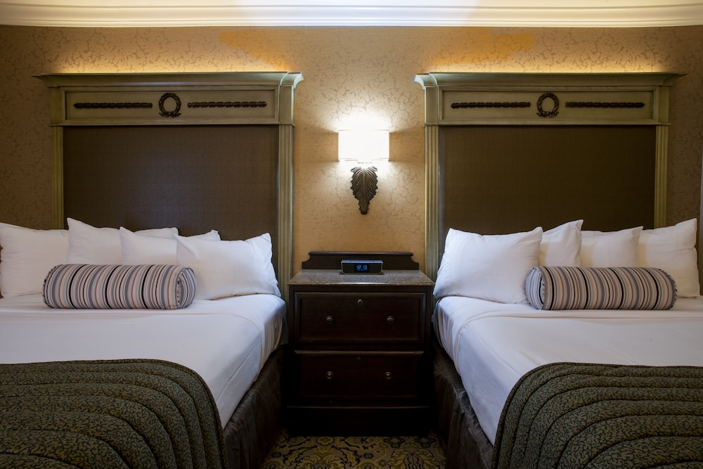 Hotel St. Marie — Hotel rooms in New Orleans, Louisiana