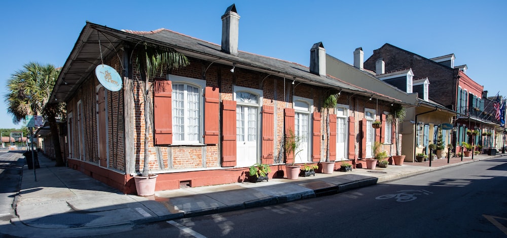 Hotel St. Pierre®, a French Quarter Inns® Hotel — Hotel building in New Orleans, Louisiana