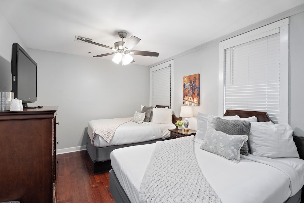 Hotel St. Pierre®, a French Quarter Inns® Hotel — Hotel rooms in New Orleans, Louisiana