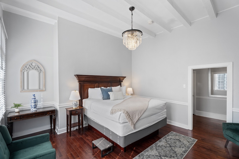 Hotel St. Pierre®, a French Quarter Inns® Hotel — Hotel rooms in New Orleans, Louisiana