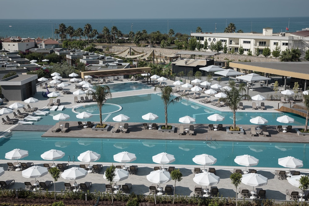 Green Garden Resort & Spa Hotel