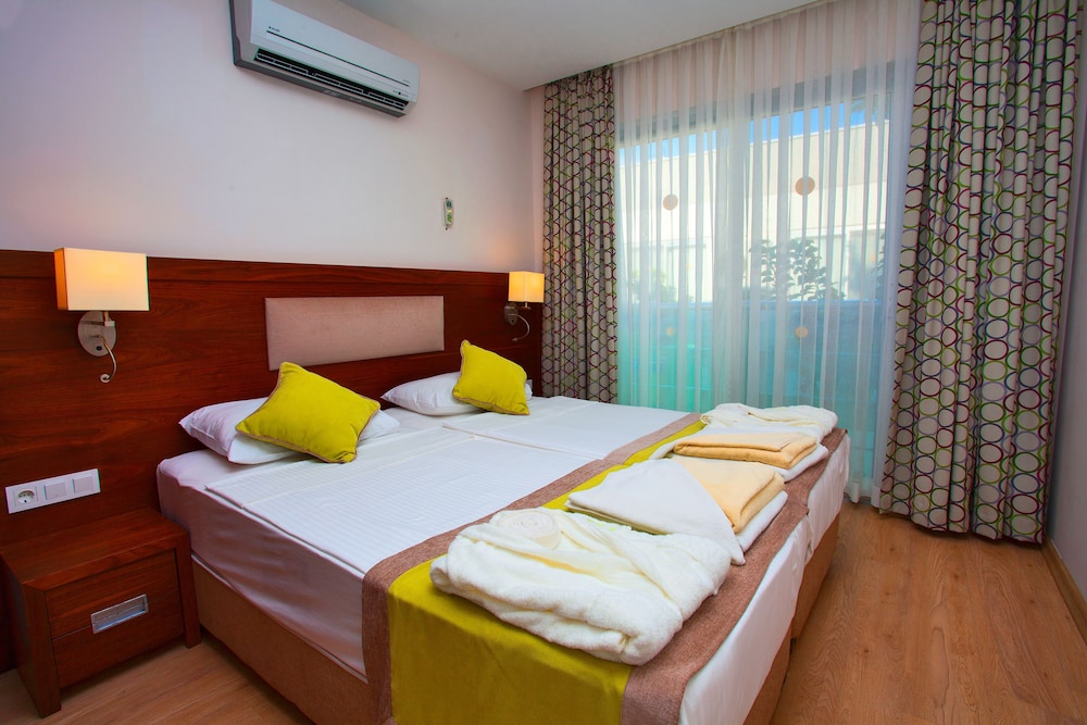 Green Garden Resort & Spa Hotel — Hotel rooms in Alanya