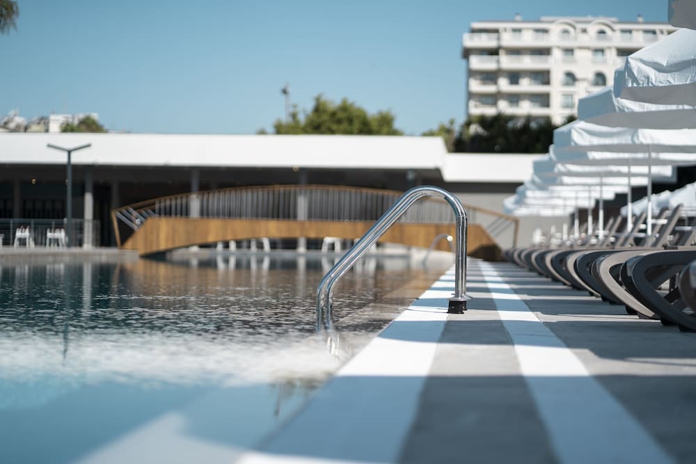 Green Garden Resort & Spa Hotel — Swimming pool in Alanya