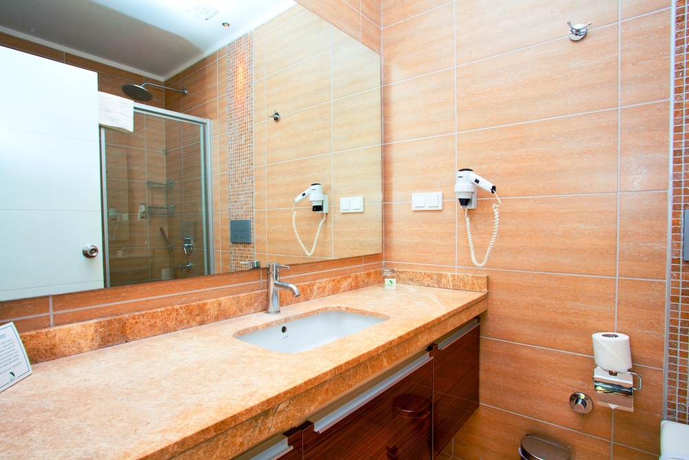 Green Garden Resort & Spa Hotel — Hotel rooms in Alanya
