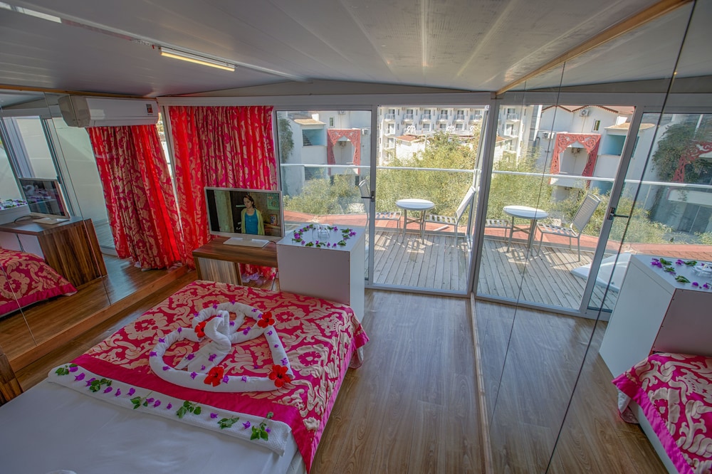 Club Hotel Anjeliq — Hotel rooms in Alanya
