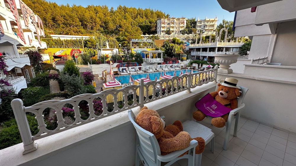 Club Hotel Anjeliq — Swimming pool in Alanya