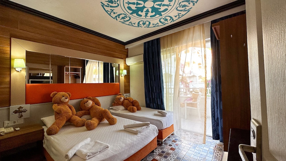 Club Hotel Anjeliq — Hotel rooms in Alanya