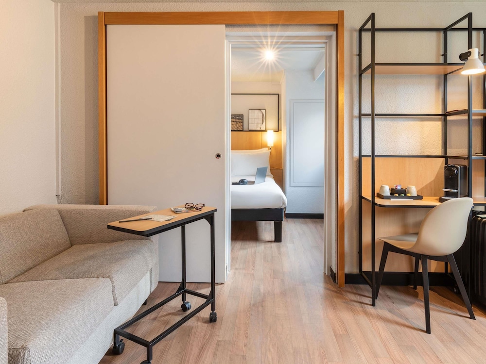ibis Paris Tour Eiffel Cambronne 15ème — Hotel rooms in Paris, Ile-de-France
