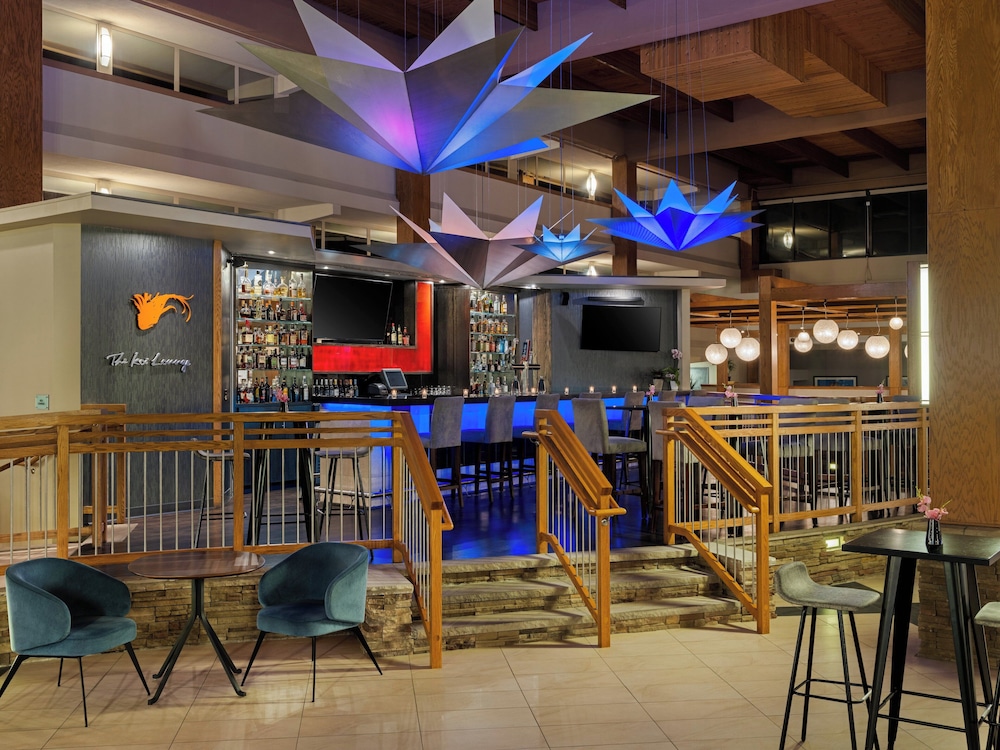 Crowne Plaza Suffern - Mahwah by IHG — Restaurant & bars in Suffern, New York State
