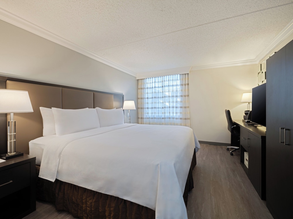 Crowne Plaza Suffern - Mahwah by IHG — Hotel rooms in Suffern, New York State