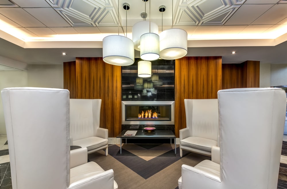 Crowne Plaza Suffern - Mahwah by IHG — Restaurant & bars in Suffern, New York State
