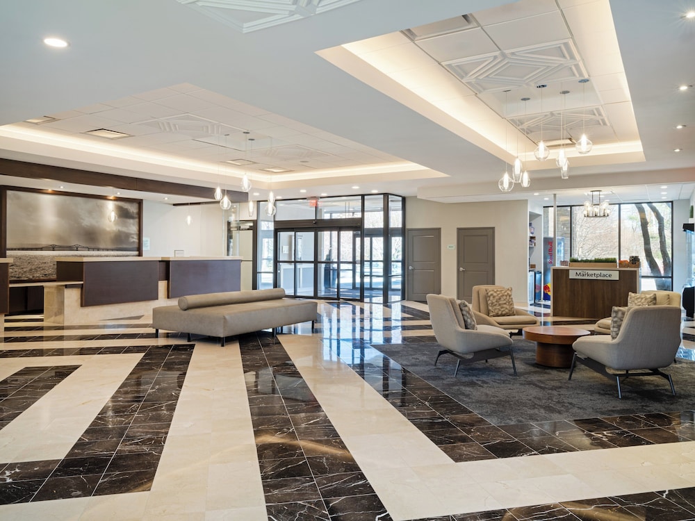 Crowne Plaza Suffern - Mahwah by IHG — Hotel building in Suffern, New York State