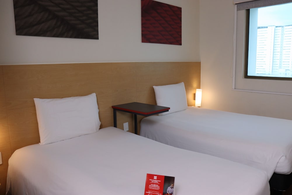 ibis Cancun Centro — Rooms in Cancun, Quintana Roo