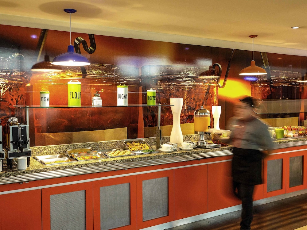 ibis Cancun Centro — Restaurant in Cancun, Quintana Roo