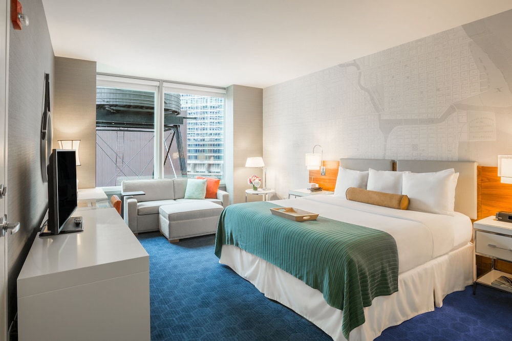 Kinzie Hotel — Hotel rooms in Chicago, Illinois