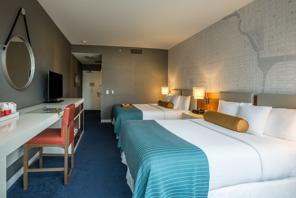 Kinzie Hotel — Hotel rooms in Chicago, Illinois