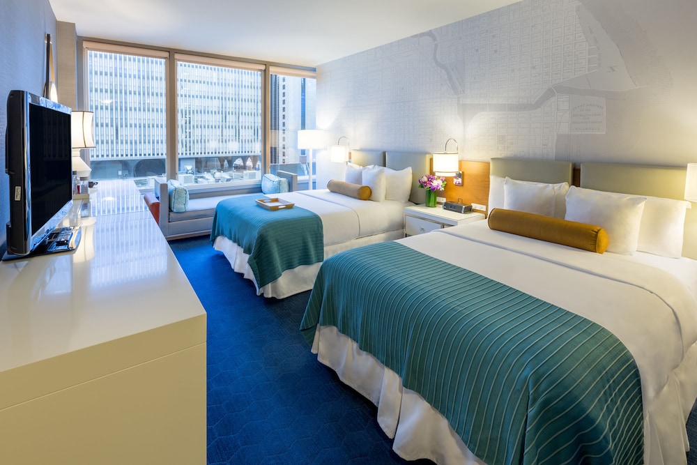 Kinzie Hotel — Hotel rooms in Chicago, Illinois
