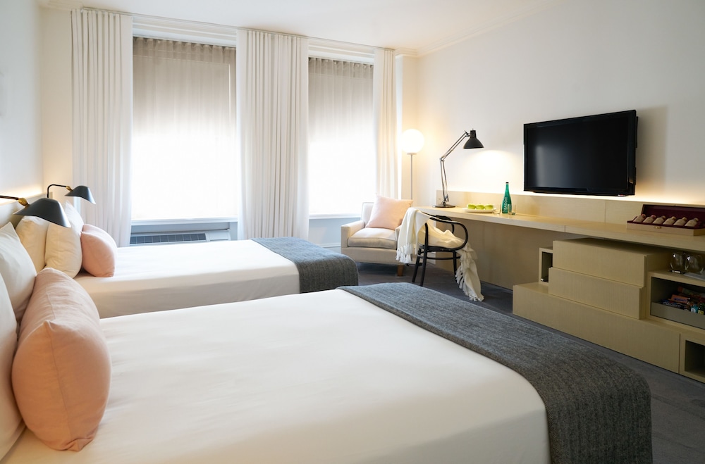 The Chicago Hotel Collection Ambassador Gold Coast — Hotel rooms in Chicago, Illinois