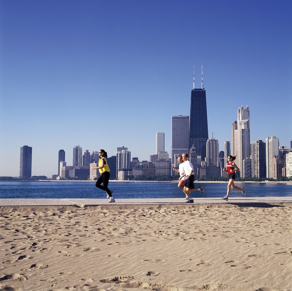 The Chicago Hotel Collection Ambassador Gold Coast — Sports & recreation in Chicago, Illinois