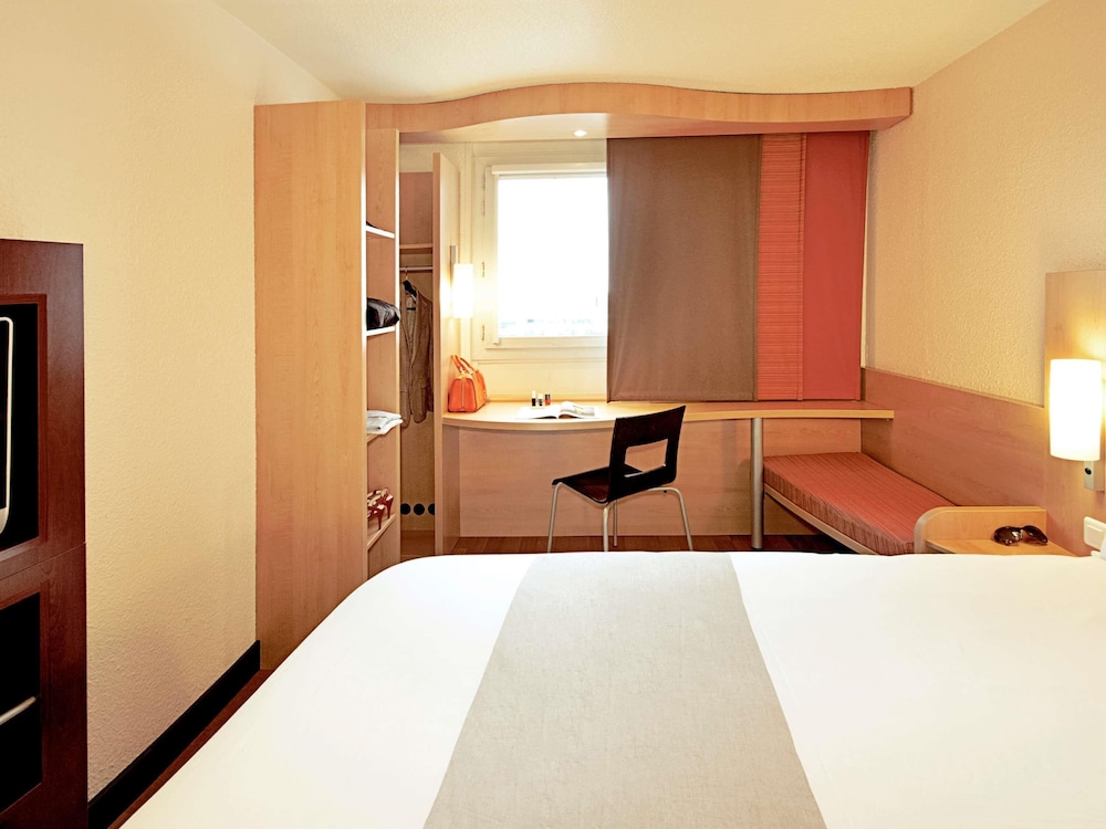 ibis Lisboa José Malhoa — Hotel rooms in Lisbon, Lisboa