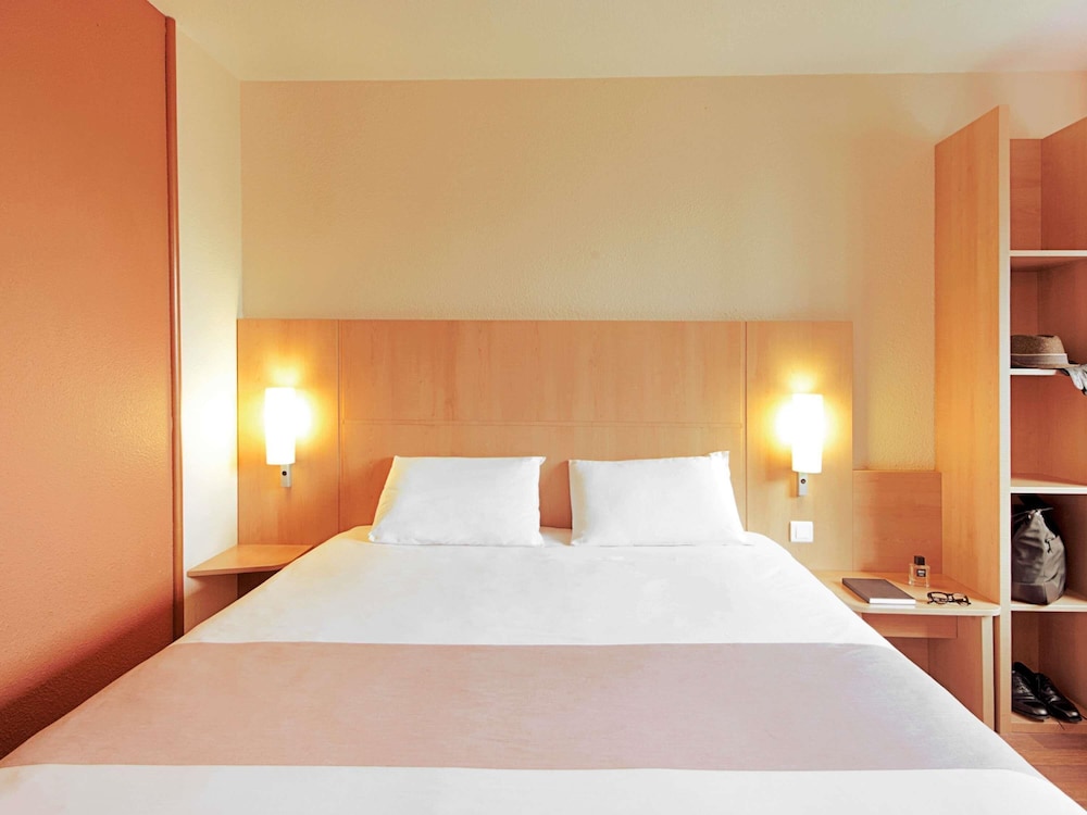 ibis Lisboa José Malhoa — Hotel rooms in Lisbon, Lisboa