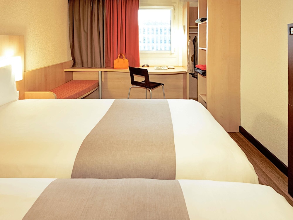ibis Lisboa José Malhoa — Hotel rooms in Lisbon, Lisboa