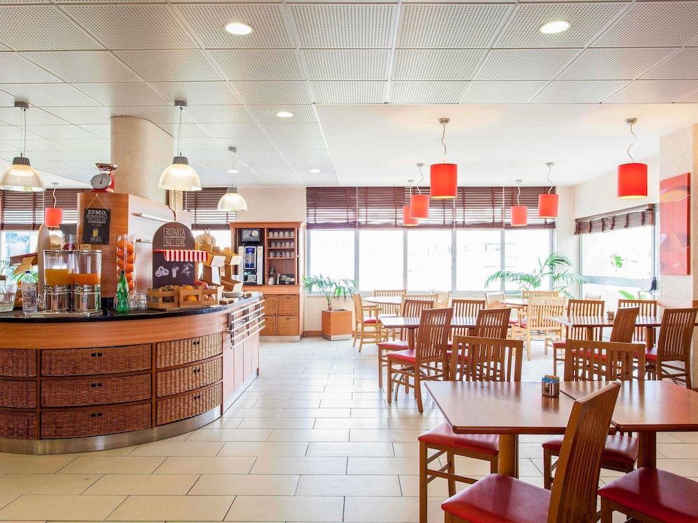 ibis Lisboa José Malhoa — Restaurant & bars in Lisbon, Lisboa