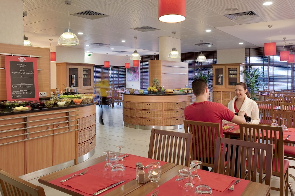 ibis Lisboa José Malhoa — Restaurant & bars in Lisbon, Lisboa