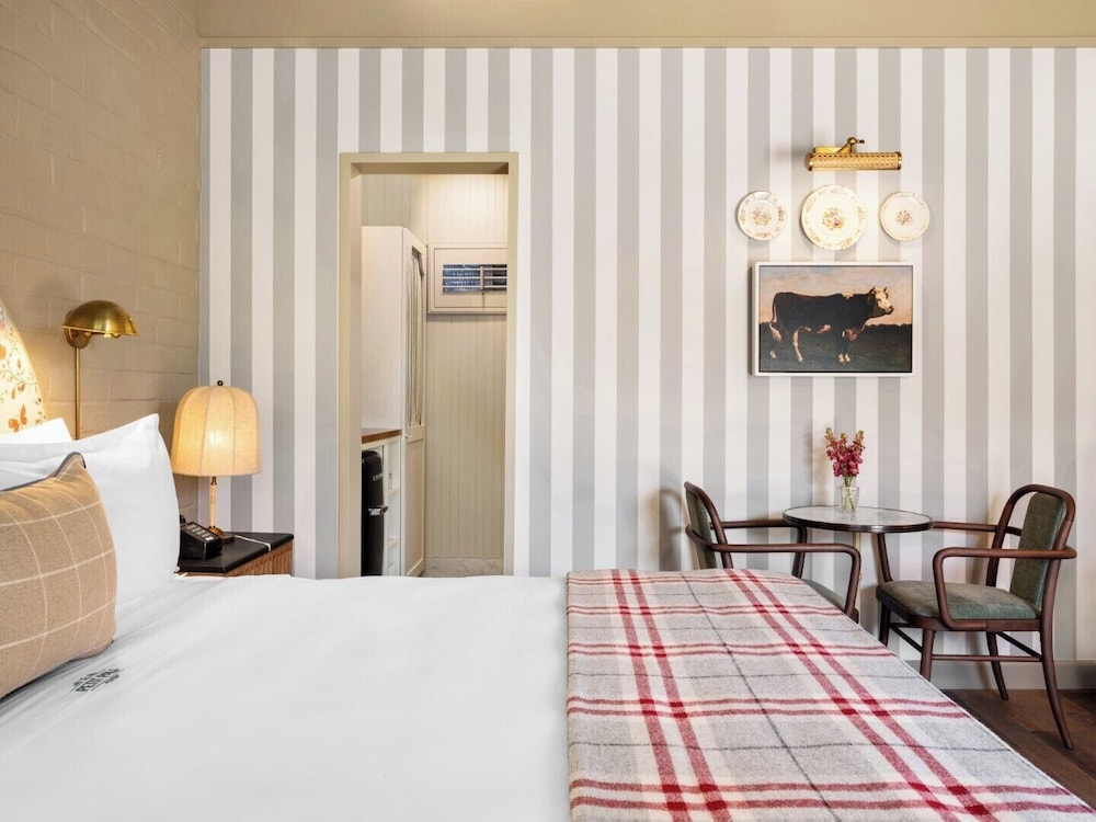 Le Petit Pali Brentwood West Los Angeles — Hotel rooms in Los Angeles, California