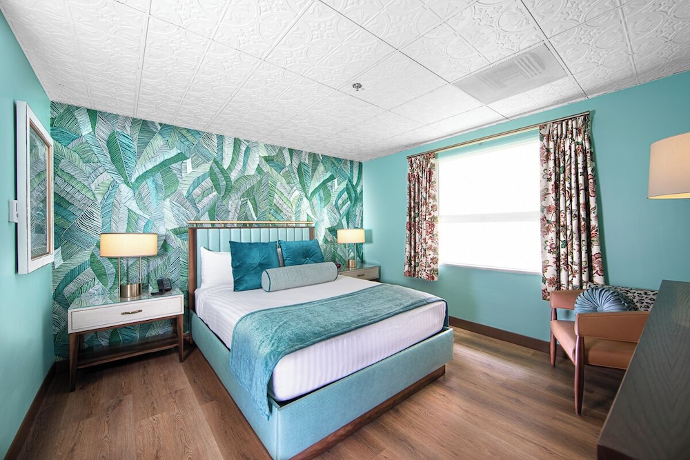 El Cortez Hotel and Casino - 21 and Over — Hotel rooms in Las Vegas, Nevada