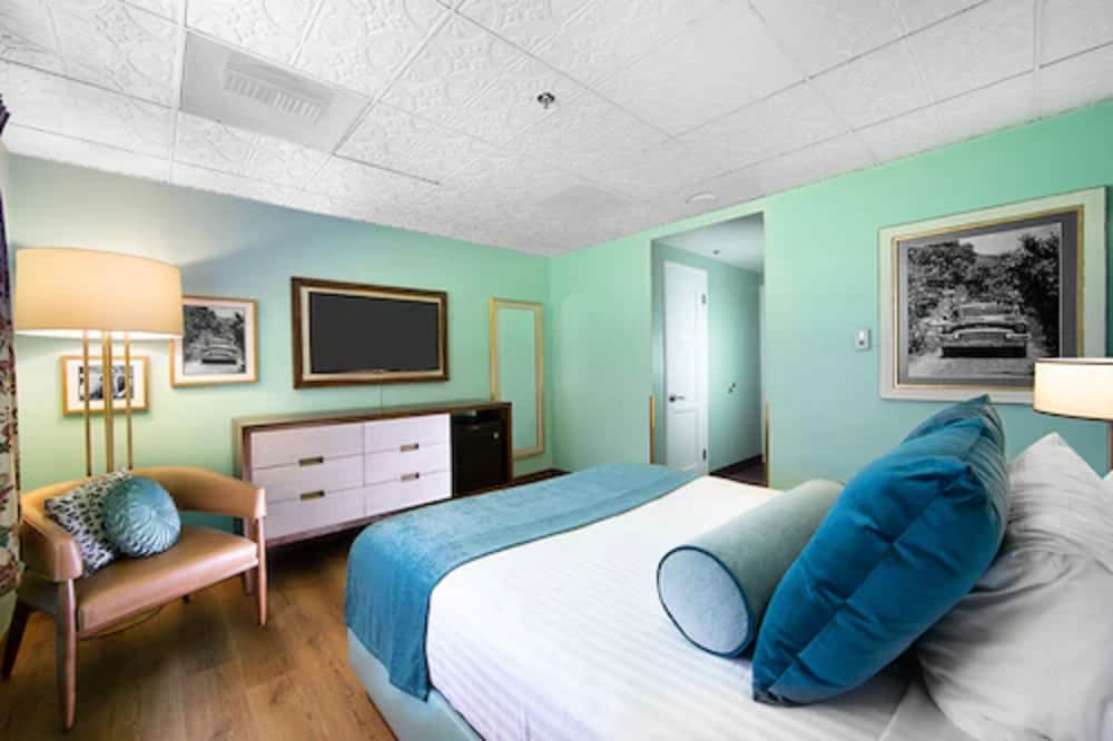 El Cortez Hotel and Casino - 21 and Over — Hotel rooms in Las Vegas, Nevada