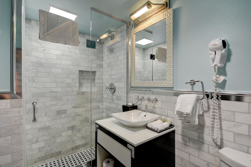 El Cortez Hotel and Casino - 21 and Over — Hotel rooms in Las Vegas, Nevada