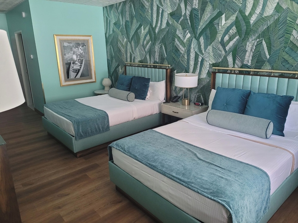El Cortez Hotel and Casino - 21 and Over — Hotel rooms in Las Vegas, Nevada