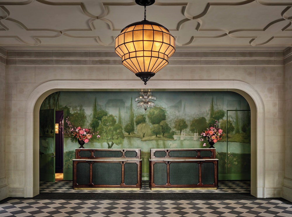 Four Seasons Hotel Boston — Hotel building in Boston, Massachusetts
