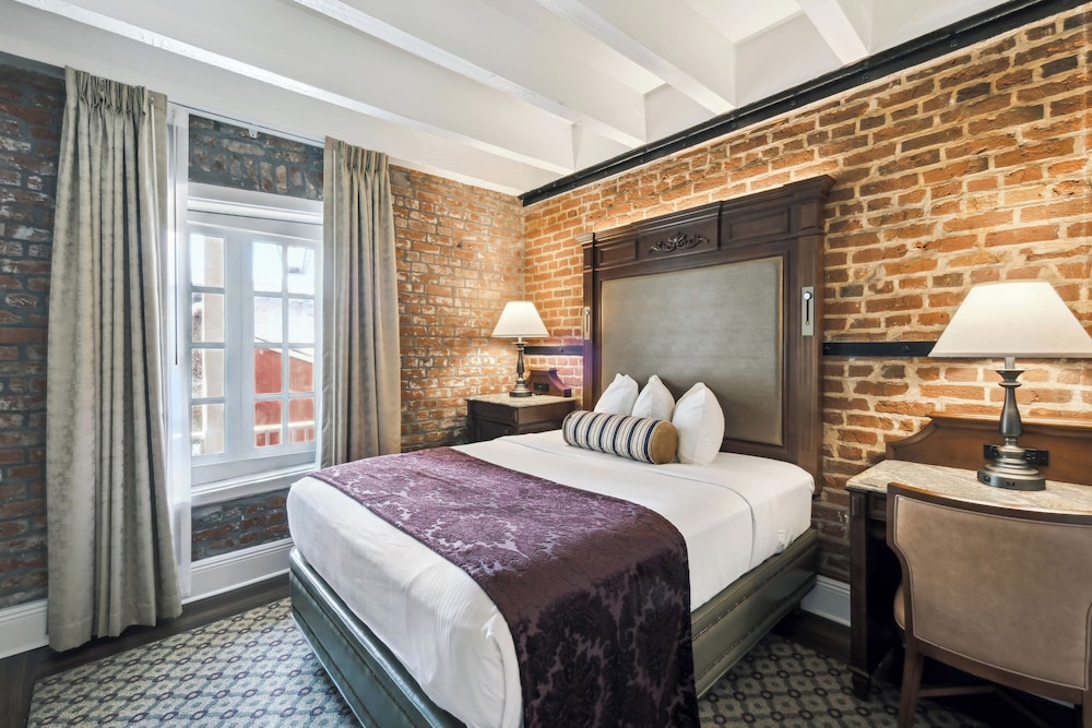 French Market Inn — Hotel rooms in New Orleans, Louisiana
