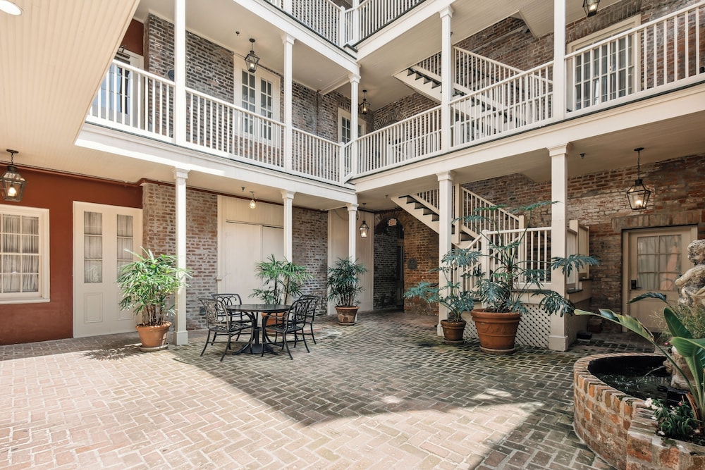 French Market Inn — Hotel building in New Orleans, Louisiana