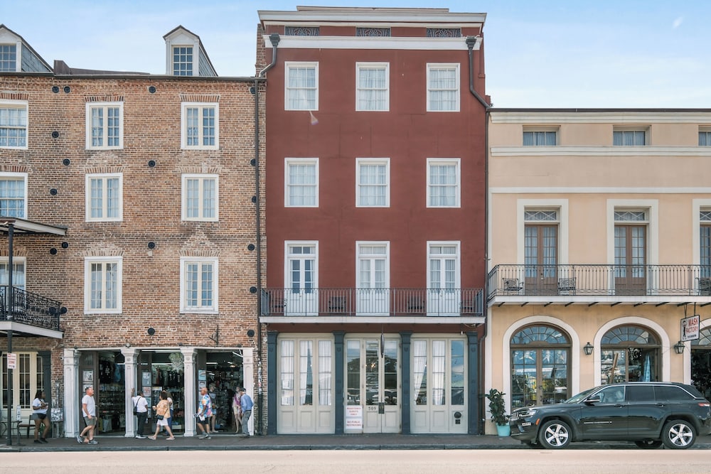 French Market Inn — Hotel building in New Orleans, Louisiana