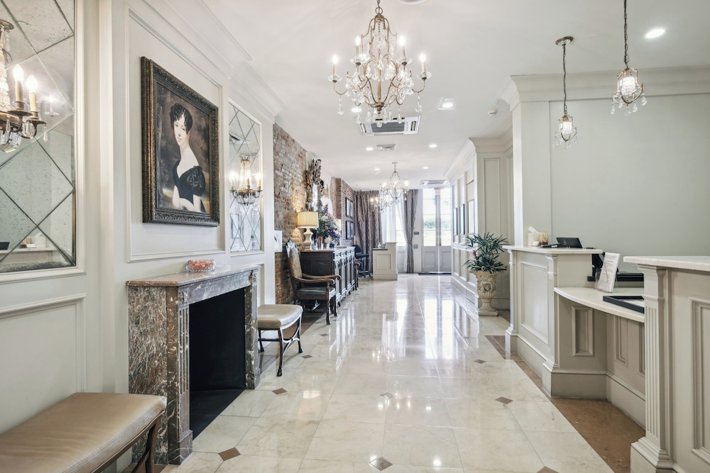 French Market Inn — Hotel building in New Orleans, Louisiana