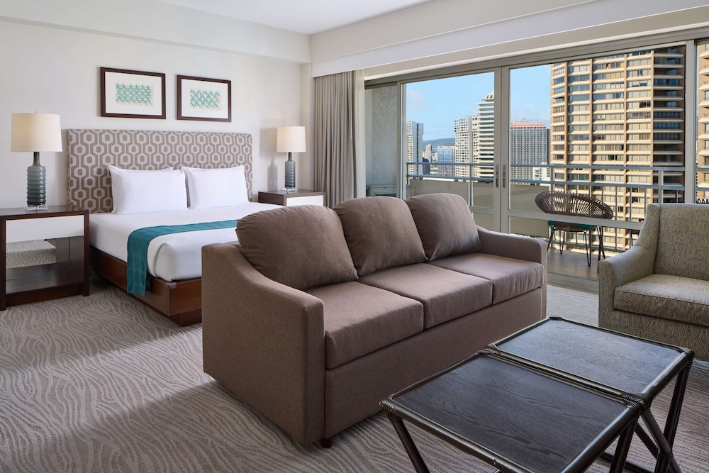 Ilikai Hotel & Luxury Suites — Hotel rooms in Honolulu, Hawaii