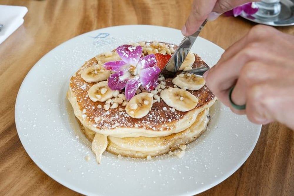 Ilikai Hotel & Luxury Suites — Restaurant & bars in Honolulu, Hawaii