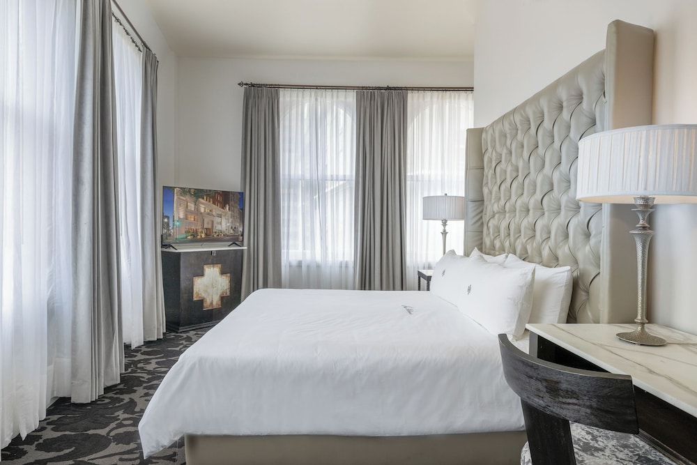 International House Hotel — Hotel rooms in New Orleans, Louisiana