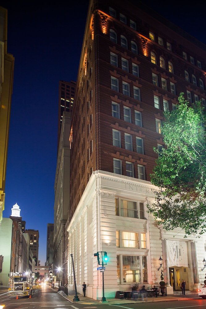 International House Hotel — Hotel building in New Orleans, Louisiana