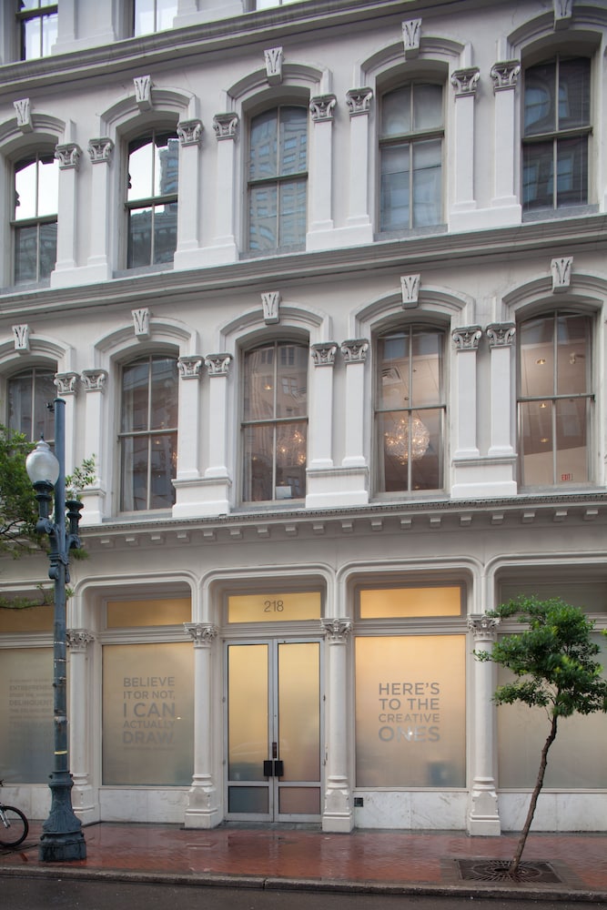 International House Hotel — Hotel building in New Orleans, Louisiana